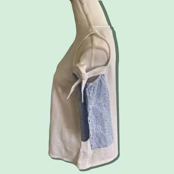 NWT Crown & Ivy cold shoulder blouse sz PM - Picture 2 of 8